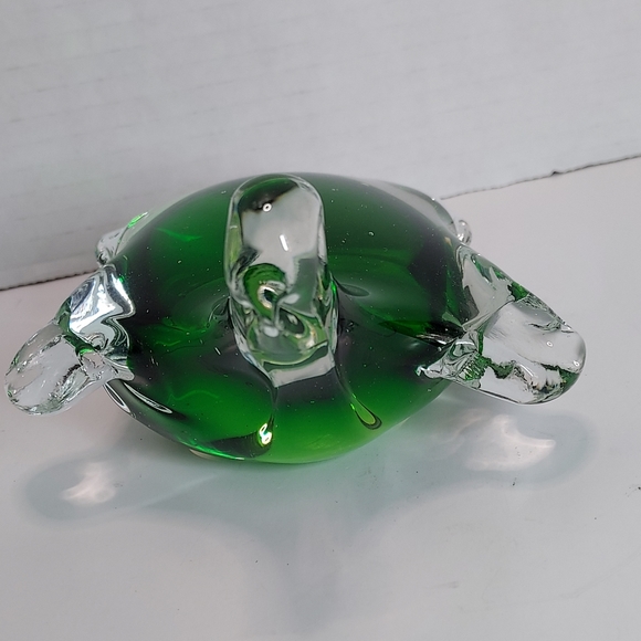 Green/Clear Glass Turtle Figure/Paperweight, Murano-style, 5x3x4.5 - Picture 4 of 5